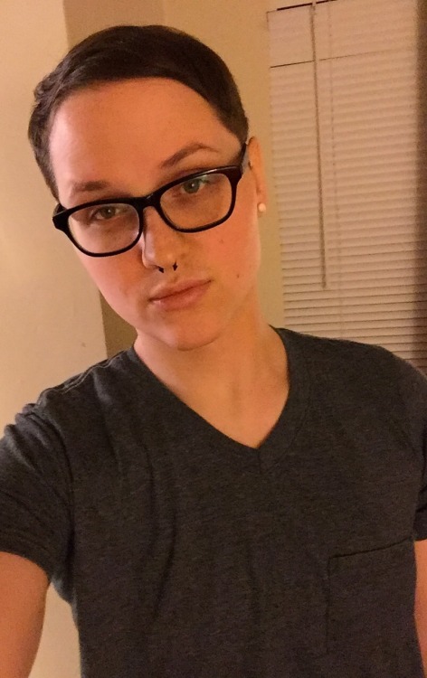 This is me in normal mode btw. Still slowly growing out my hair and going to eventually go for a more feminine everyday presentation. But I like this stage I’m at too.