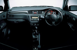 carinteriors:  2004 Mitsubishi Lancer GSR