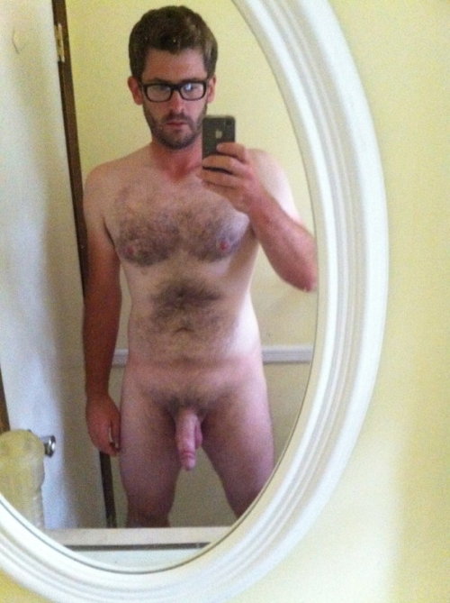unclelucas:  Sexy married Dad! One of my all time favs!
