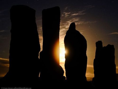scotianostra:Solstice blessings  Early morning stars and setting moon from Callanish.