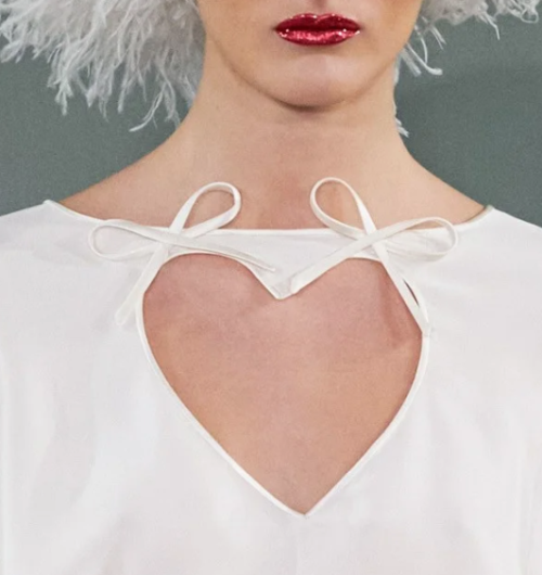 glowdetails:close up details @ alexis mabille ss2020