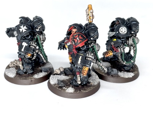 Flamestorm Aggressors for my Black Templars! Looking forward to fleshing these bois out to 6 men so 