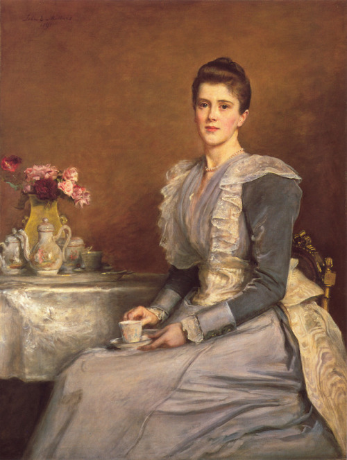 Lace Trimmed Day Dress, ca. 1890House of WorthWorn by Mary Chamberlain in her portrait by John Evere