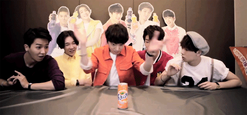 yg-boys:  kang magician (-_-;) 