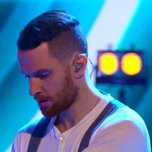 rose-hurts:  Adam Anderson live at Bring the noise on Sky1 19.11.15 #Adamhurts #AdamAnderson #Hurts 