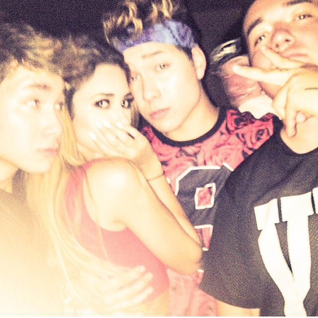 mizzjasminevillegasnewz:  Twins and my ride or die last night *before the party got