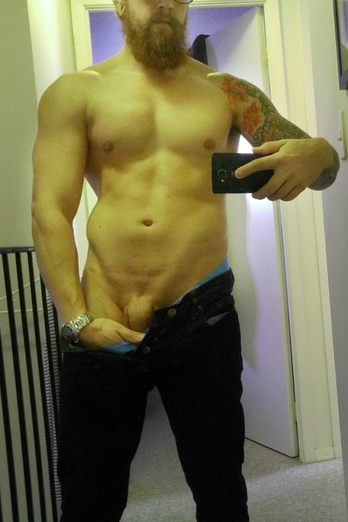 sprinkledpeen:  Ginger Nick, 28-yo from California with an 8-inch dick