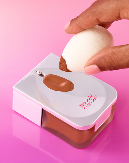 Say WHAT?! @beautyblender just launched their very first foundation ever—it’s exclusive 