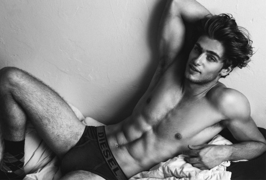 derriuspierre:  Daniel Bederov by Leonardo Corredor