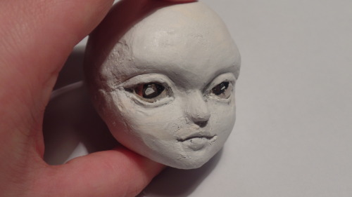 VelionaShe is a fresh project of mine. I have started to sculpt her from the end of this september.I