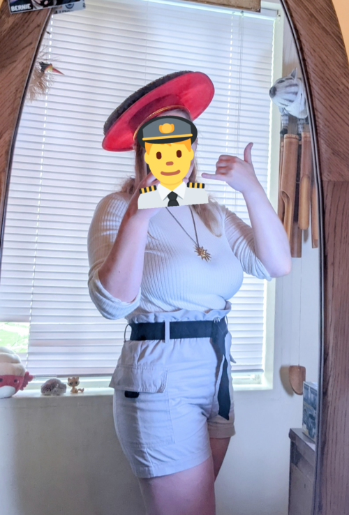 I dressed up in my best captaining outfit for the premier of part 2 ( • ‿ • )ᕗ