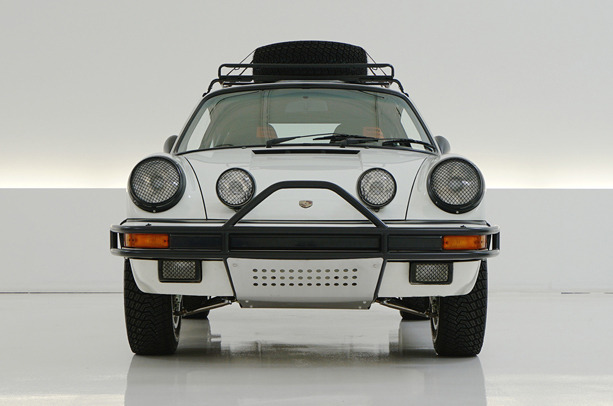 chromjuwelen:  Porsche 911: Off Road. Via Influx.