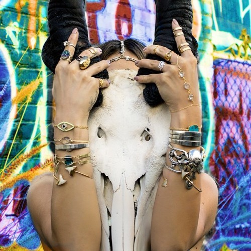 did-you-say-shay-maria:  Shay Maria, Vidakush……feeling…”Horny”?*badum tish*   Ithankyouverymuch.http://did-you-say-shay-maria.tumblr.com/