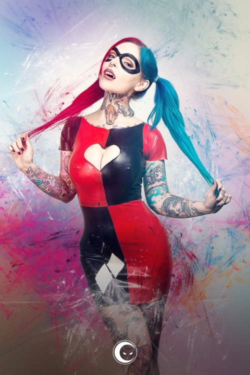 inblackphoto:  RIHARLEY QUINN