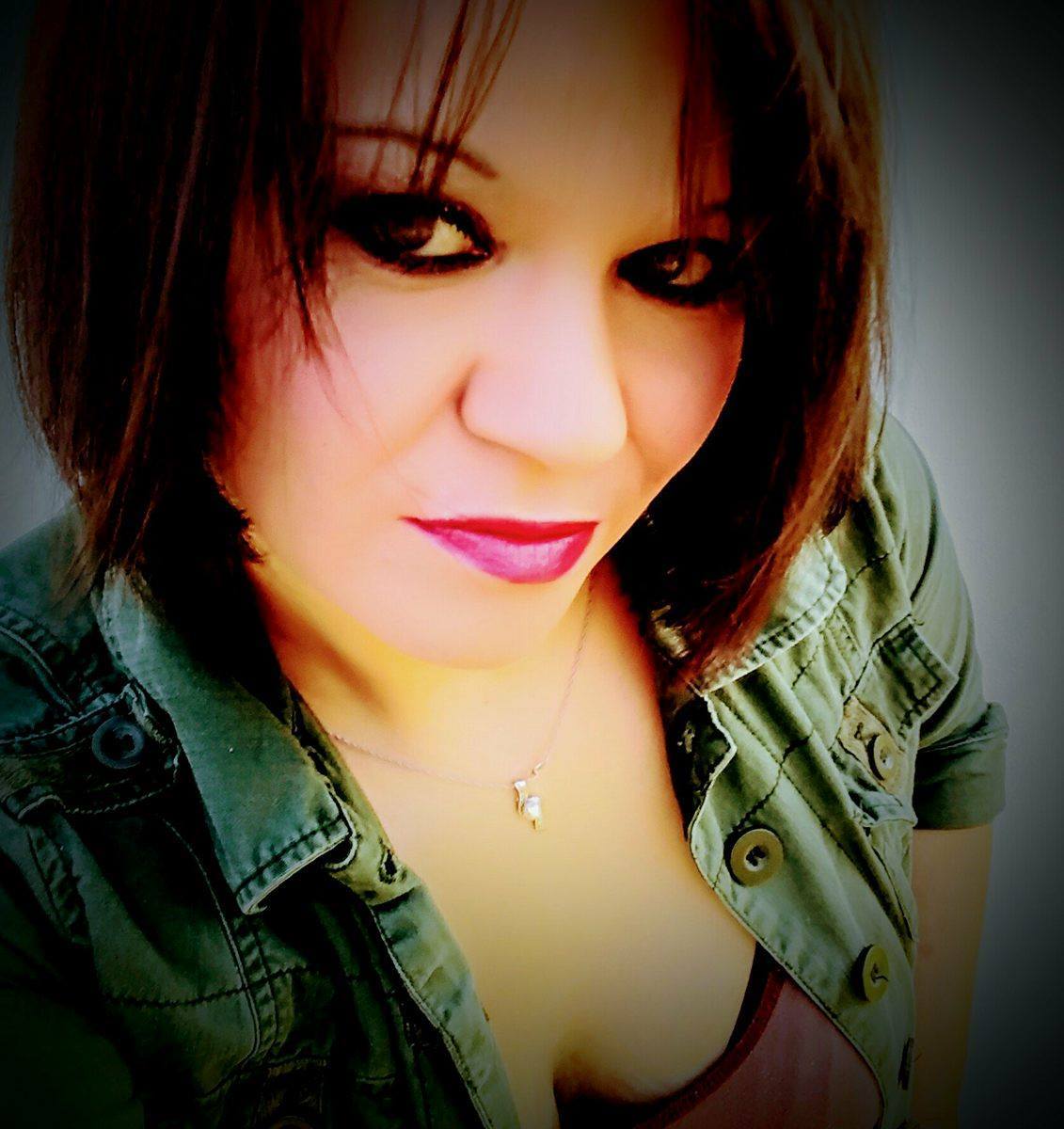austintxsugarswingersclub:  Submission: Hot wife  https://austintxsugarswingersclub.tumblr.com