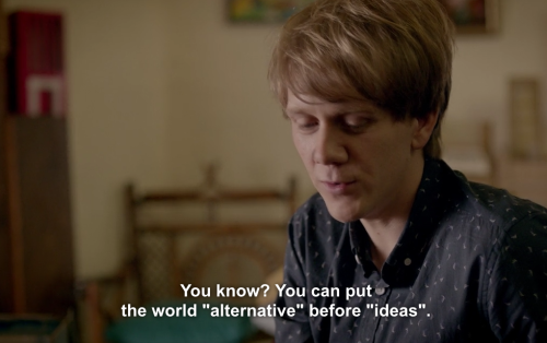 itsybitsywidow:so this episode (Pancakes with Faces - S03E06) of the Australian show “Please Like Me