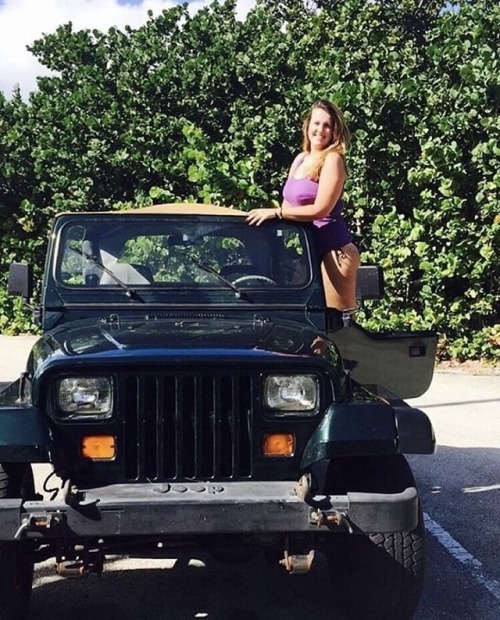 @kelsey__rachel www.jeepbeef.com#_________ #jeepher #jeep #jeepyj #savethesquares #yj #girl https://