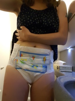 pumpk1ncupcake:  Wearing plane diapers on