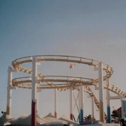 carnival datesLoud music, dizzy rides, colourful plushies, popcorn and kisses on the ferris wheel.- 