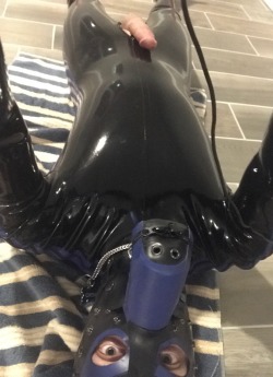 puppyaero:Puppy got new rubber!