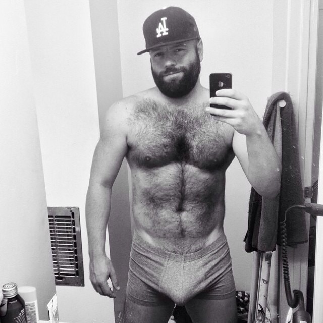 britishmusclecub:  ask 🇬🇧💪🐻 British MuscleCub