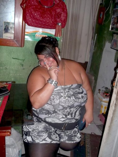 amputeelover1967: busenliebhaber: einfach nur schön Fat but attractive! Mucha carne y yo sin di