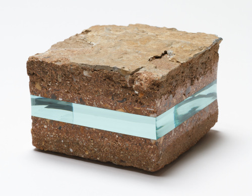 myampgoesto11: Glass and stone sculptures by Ramon Todo