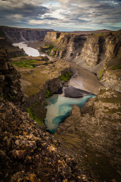 ponderation:  The River Gorge at Hafragilsfoss,