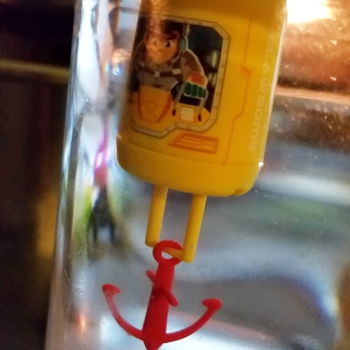 My son snagged the anchor! Anyone else have a Sea Diver toy in the 70s? Rereleased as #Clawsome. A S