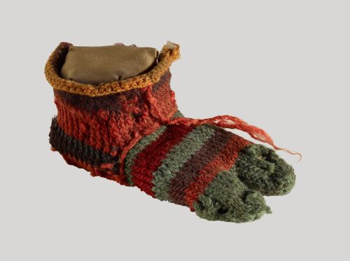 A striped child’s sock from Roman Egypt - 3rd century ADhttp://museum-of-artifacts.blogspot.co