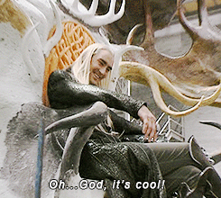 elfsroot:  Lee Pace’s first reaction to his throne. 