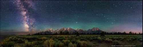 distant-traveller:  Milky Way & Big Dipper over Grand Tetons Image credit: Wally Pacholka
