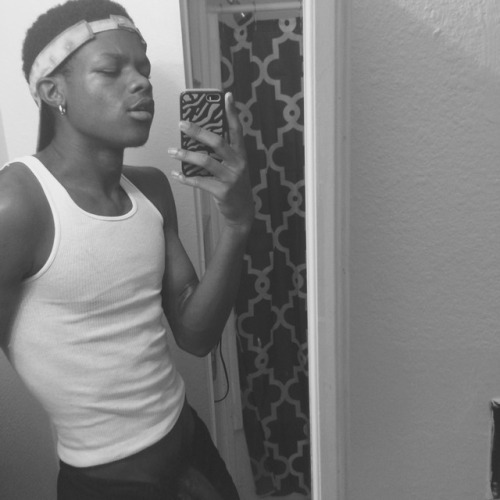 javonnie:  Random😁👌🏾