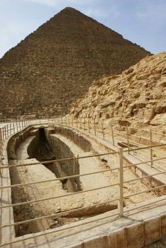 legendary-scholar:  Solar boat pit. Giza pyramids. Cairo. Egypt.