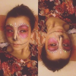 I&rsquo;ve had enough of today #sleepy #Halloween #facepaint #sugarskull #sugarskullmakeup #selfie #me #makeup