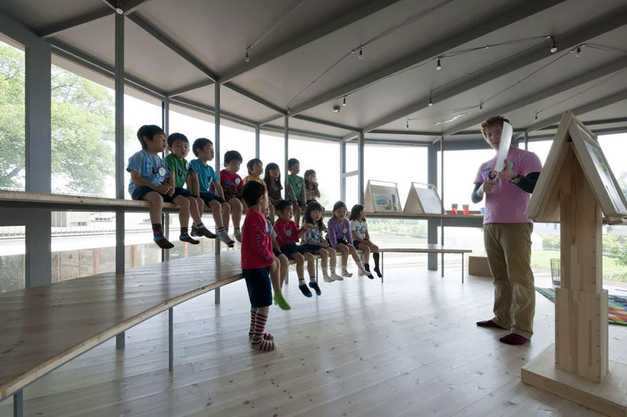 sixpenceee:  Japanese Kindergarten Built Around A Tree With A Legendary StoryFuji