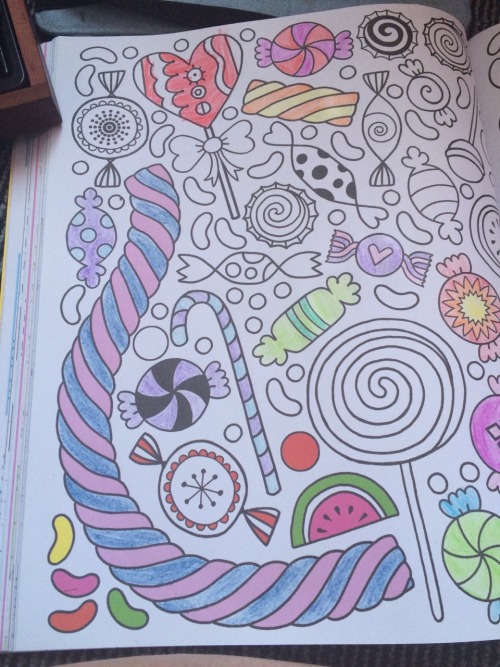 Currently colouring in my little sisters colouring books and now I want my own! Someone buy me some 