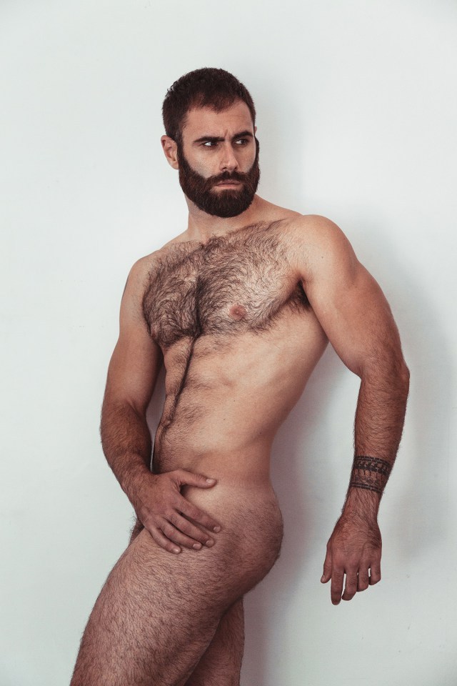 accidentalbear:(via Photographer Lee Faircloth Teams Up with Model Francisco Gascó)