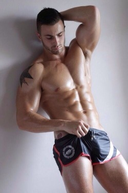 jockzone:  iOS http://bit.ly/17sSrDHAndroid