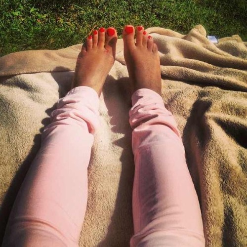 Summer toe season is ON!!  Submission