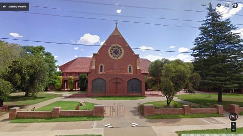 streetview-snapshots: Sacred Heart Catholic Church, Eleventh Street, Mildura