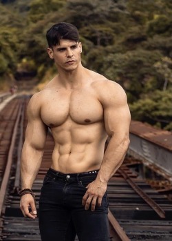 hotgayfuckersucker: