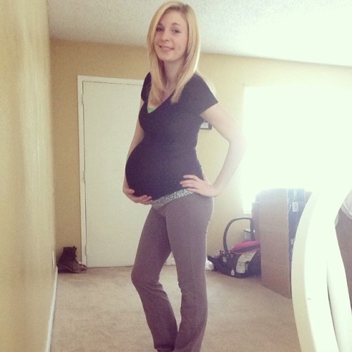 supersexypregnant: Follow me on twitter for more sexy pregnant girls! @ twitter.com/sup