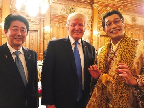 ピコ太郎(PIKOTARO)(公式)‏ @pikotaro_ppapPresident Trump and Prime Minister Abe ! It is an honor! #ppap #pi