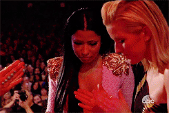 We need to talk about Nicki at the AMAs