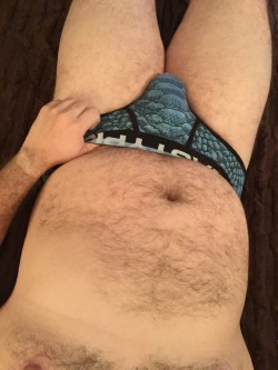 unitedbears:  grnlanterncub:  bearpigcub was curious what was under these.  United Bears: 17.000 followers!