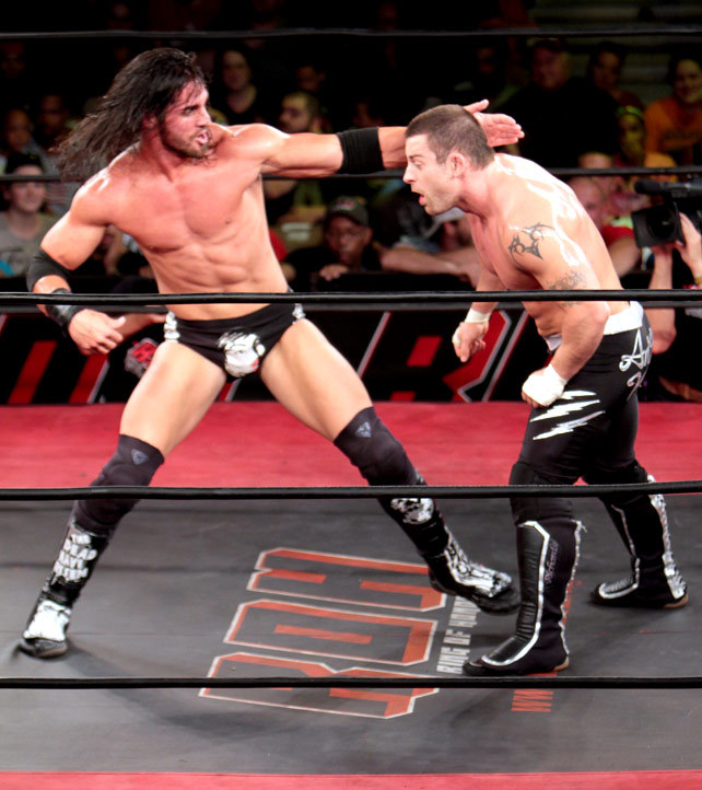 fishbulbsuplex:  Tyler Black vs. Davey Richards