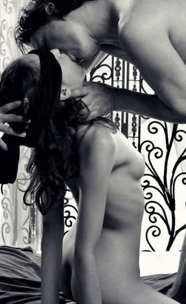 sinfulyearning:  Tilting your head back and claiming a kiss from your sweet, sweet