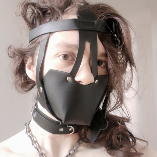 conceptsformyowner:musingsformyowner:Genital oriented play is hot, but how about daily or occasional control/protocol/rules: -They putting a collar on you (and only they can unlock it, pretty toys don’t get to choose when they get uncollared) -They