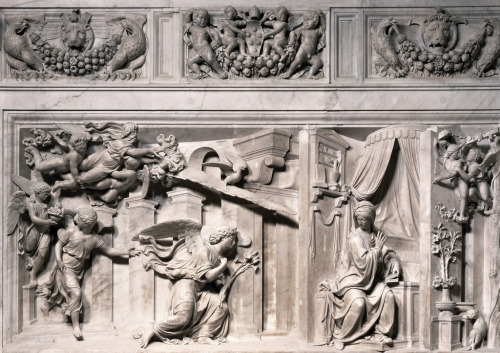Andrea Sansovino, Annunciation, 1513-27 ca.  Marble cladding of the &ldquo;Santa Casa&r